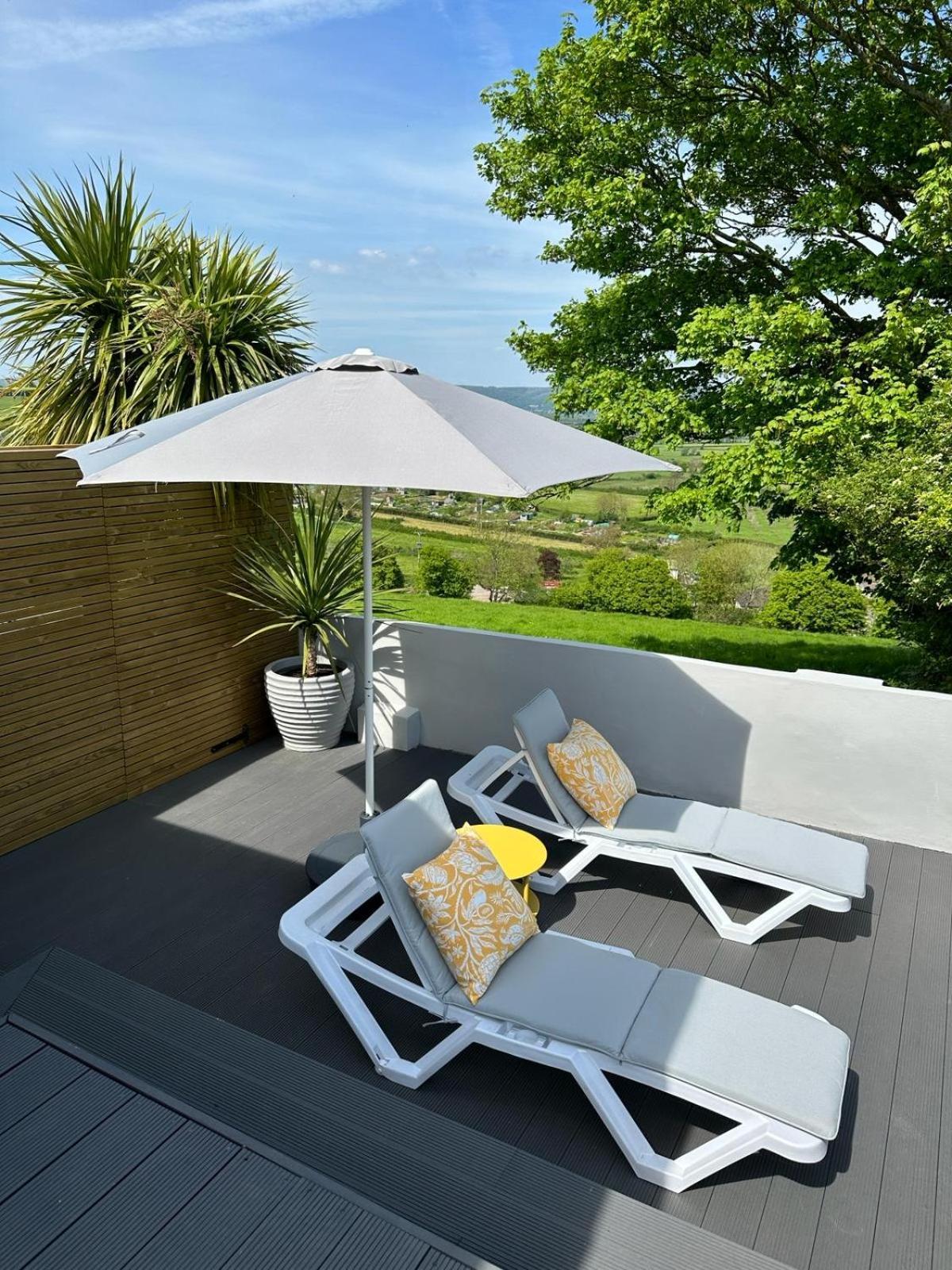 The Lookout * Wedmore